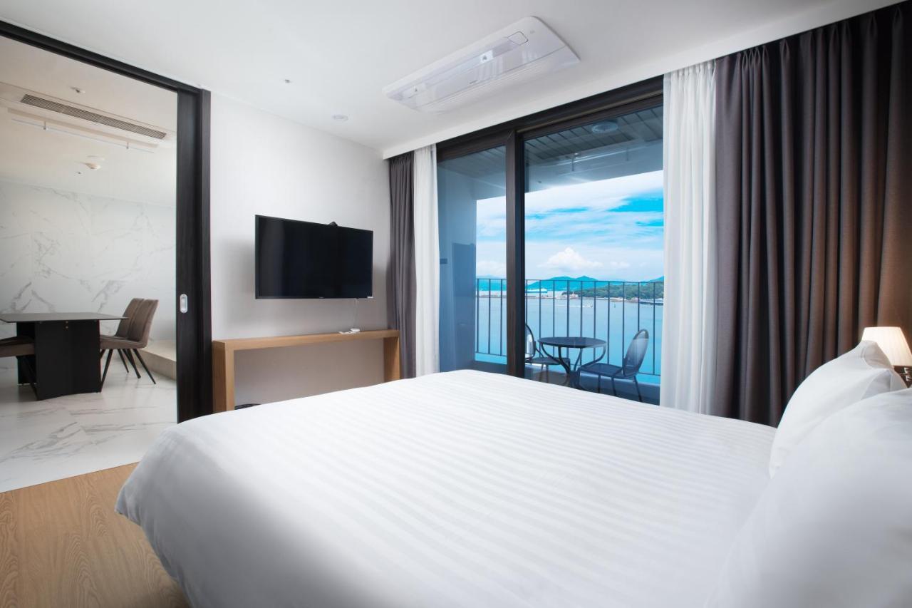 Utop Marina Hotel & Resort ยอซู ภายนอก รูปภาพ