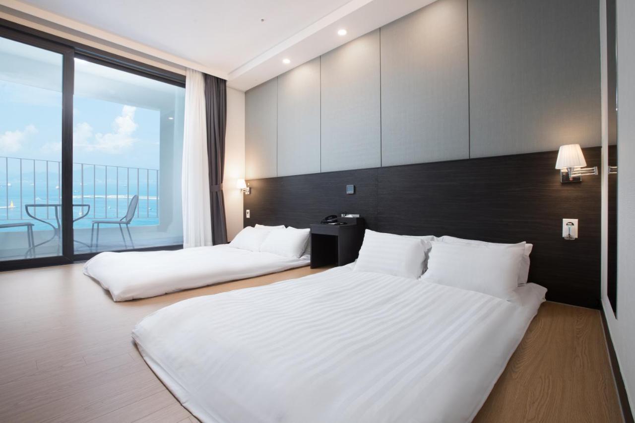 Utop Marina Hotel & Resort ยอซู ภายนอก รูปภาพ